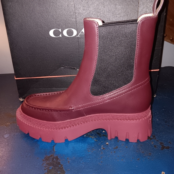 Coach mock toe leather boots - Picture 2 of 5